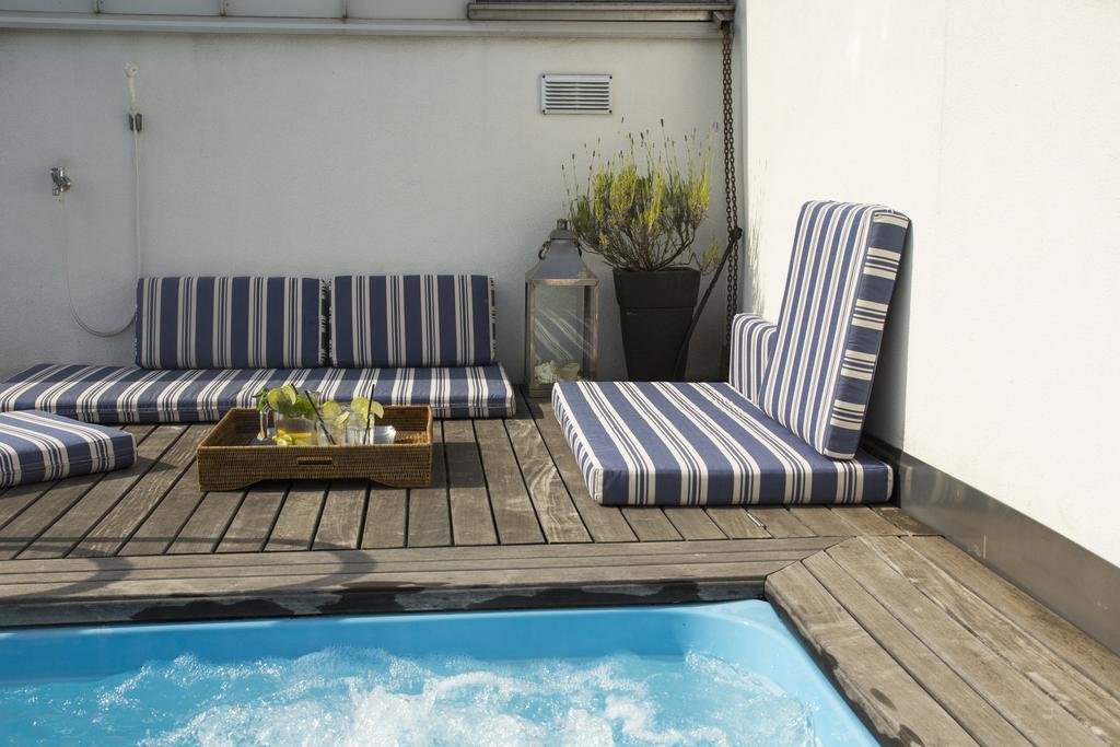 Pavi Apts Ljubljana - Private Rooftop Swimming Pool الغرفة الصورة