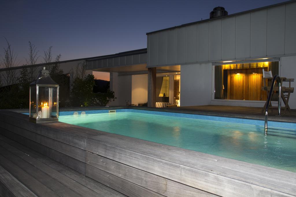 Pavi Apts Ljubljana - Private Rooftop Swimming Pool الغرفة الصورة